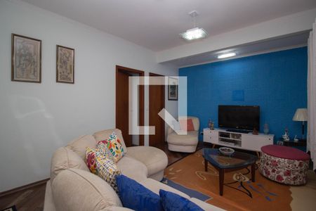 Sala de casa à venda com 3 quartos, 189m² em Vila Picinin, São Paulo