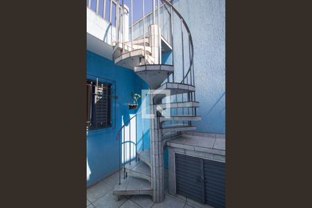 Casa à venda com 189m², 3 quartos e 2 vagasEscada - acesso Terraço