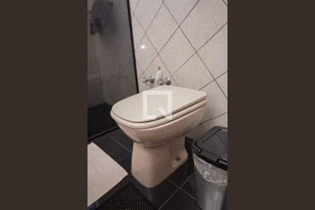 Casa à venda com 189m², 3 quartos e 2 vagasBanheiro