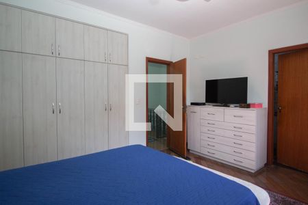 Casa à venda com 189m², 3 quartos e 2 vagasQuarto 4 - Suíte