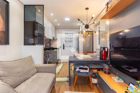 Sala de apartamento para alugar com 2 quartos, 32m² em Cambuci, São Paulo