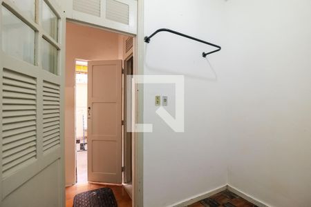 Apartamento à venda com 61m², 1 quarto e sem vaga Apartamento à venda com 61m², 1 quarto e sem vagaQuarto de Serviço