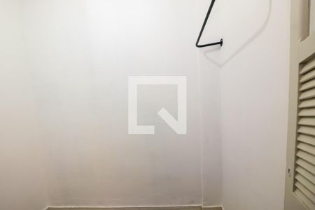 Apartamento à venda com 61m², 1 quarto e sem vaga Apartamento à venda com 61m², 1 quarto e sem vagaQuarto de Serviço