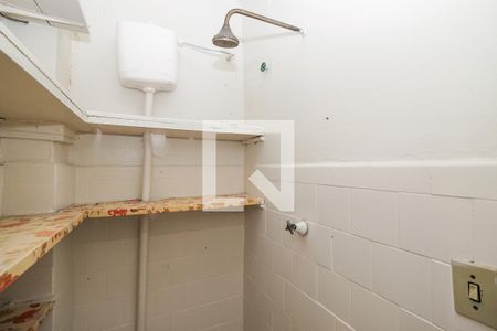 Apartamento à venda com 61m², 1 quarto e sem vaga Apartamento à venda com 61m², 1 quarto e sem vagaBanheiro de serviço
