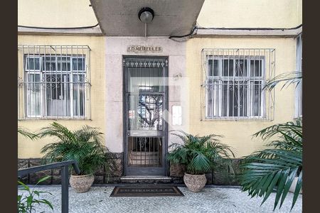 Apartamento à venda com 61m², 1 quarto e sem vaga Apartamento à venda com 61m², 1 quarto e sem vagaFachada do Prédio