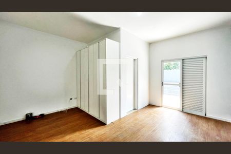 Casa à venda com 826m², 5 quartos e 12 vagas Casa à venda com 826m², 5 quartos e 12 vagasSuíte 4