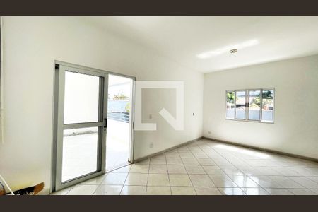 Casa à venda com 826m², 5 quartos e 12 vagas Casa à venda com 826m², 5 quartos e 12 vagasEdícula