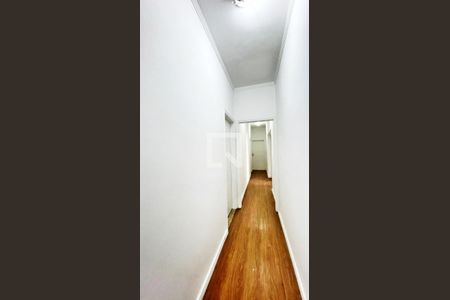 Casa à venda com 826m², 5 quartos e 12 vagas Casa à venda com 826m², 5 quartos e 12 vagasCorredor