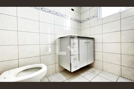 Casa à venda com 826m², 5 quartos e 12 vagas Casa à venda com 826m², 5 quartos e 12 vagasBanheiro da Suíte 2