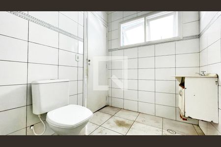 Casa à venda com 826m², 5 quartos e 12 vagas Casa à venda com 826m², 5 quartos e 12 vagasBanheiro