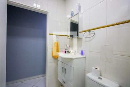 Casa à venda com 280m², 2 quartos e 2 vagasBanheiro social