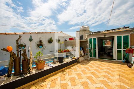 Casa à venda com 280m², 2 quartos e 2 vagasQuintal