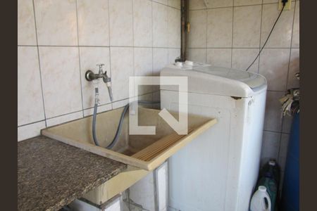 Casa à venda com 200m², 3 quartos e 3 vagasÁrea de Serviço