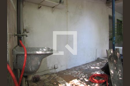 Casa à venda com 200m², 3 quartos e 3 vagasÁrea de Serviço Casa 2