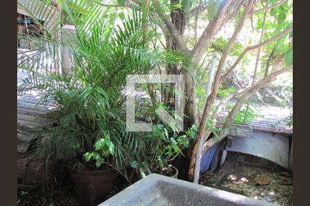 Casa à venda com 200m², 3 quartos e 3 vagasÁrea de Serviço Casa 2