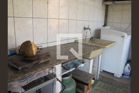 Casa à venda com 200m², 3 quartos e 3 vagasÁrea de Serviço