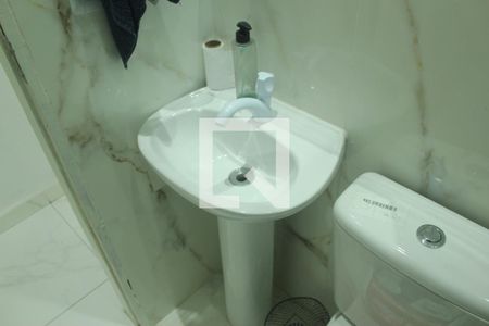 Banheiro de kitnet/studio para alugar com 1 quarto, 30m² em Jardim Umuarama, São Paulo