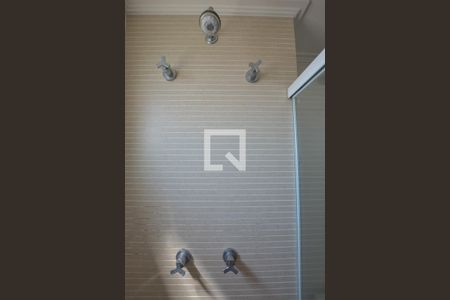 Apartamento à venda com 270m², 6 quartos e 4 vagasBanheiro da Suíte 1