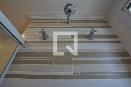 Apartamento à venda com 270m², 6 quartos e 4 vagasBanheiro da Suíte 5