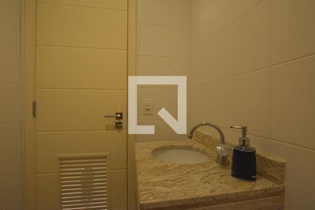 Apartamento à venda com 270m², 6 quartos e 4 vagasBanheiro de serviço