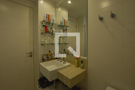 Apartamento à venda com 270m², 6 quartos e 4 vagasBanheiro da Suíte 4