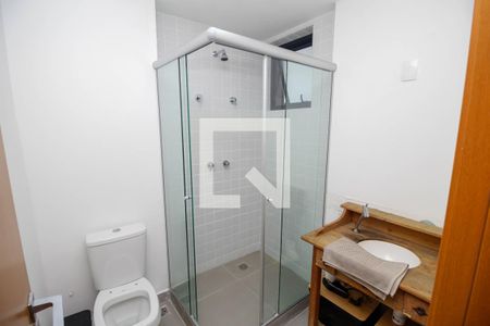 Banheiro de kitnet/studio para alugar com 1 quarto, 34m² em Centro, Rio de Janeiro