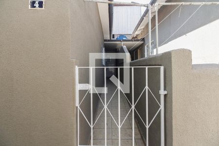 Casa de condomínio para alugar com 48m², 1 quarto e sem vaga Casa de condomínio para alugar com 48m², 1 quarto e sem vagaEntrada