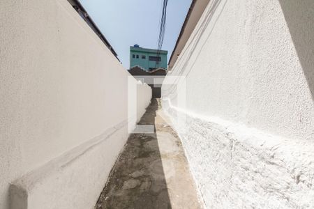 Casa de condomínio para alugar com 48m², 1 quarto e sem vaga Casa de condomínio para alugar com 48m², 1 quarto e sem vagaEntrada