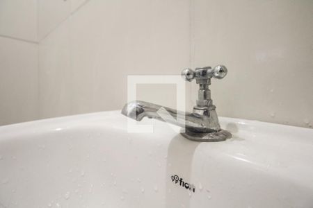 Casa de condomínio para alugar com 48m², 1 quarto e sem vaga Casa de condomínio para alugar com 48m², 1 quarto e sem vagaBanheiro