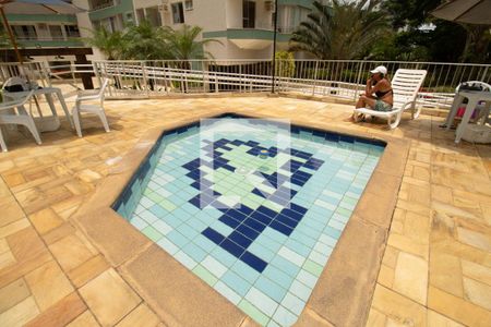 Apartamento à venda com 80m², 2 quartos e 1 vagaÁrea comum - Piscina