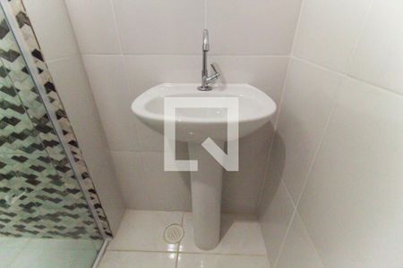 Banheiro de apartamento para alugar com 2 quartos, 40m² em Vila Campanela, São Paulo
