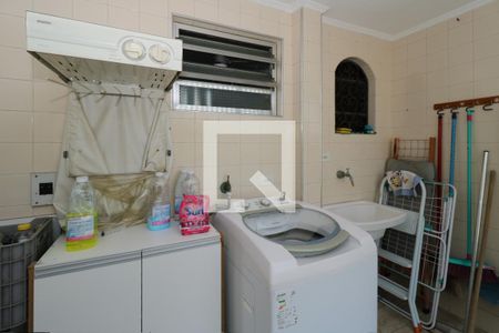 Apartamento à venda com 108m², 3 quartos e 1 vagaÁrea de Serviço