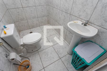 Casa à venda com 85m², 2 quartos e 3 vagas Casa à venda com 85m², 2 quartos e 3 vagasBanheiro da suíte 2