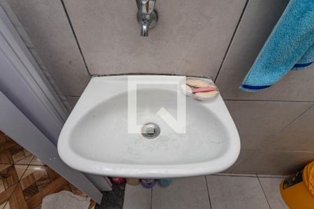 Casa à venda com 85m², 2 quartos e 3 vagas Casa à venda com 85m², 2 quartos e 3 vagasBanheiro social