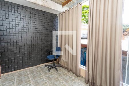 Casa à venda com 85m², 2 quartos e 3 vagas Casa à venda com 85m², 2 quartos e 3 vagasVaranda da suíte 2