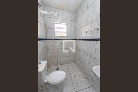 Casa à venda com 85m², 2 quartos e 3 vagas Casa à venda com 85m², 2 quartos e 3 vagasBanheiro da suíte 2