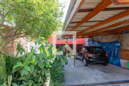 Casa à venda com 85m², 2 quartos e 3 vagas Casa à venda com 85m², 2 quartos e 3 vagasQuintal