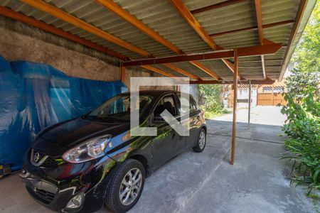 Casa à venda com 85m², 2 quartos e 3 vagas Casa à venda com 85m², 2 quartos e 3 vagasGaragem / quintal