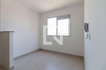 Sala de apartamento para alugar com 2 quartos, 36m² em Itaquera, São Paulo