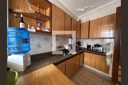 Casa para alugar com 762m², 5 quartos e 8 vagas Casa para alugar com 762m², 5 quartos e 8 vagasCozinha - Armários