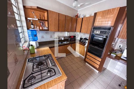 Casa para alugar com 762m², 5 quartos e 8 vagas Casa para alugar com 762m², 5 quartos e 8 vagasCozinha