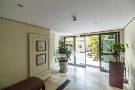 Apartamento à venda com 131m², 3 quartos e 2 vagasHall social