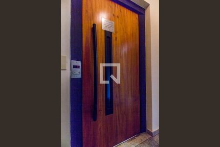 Apartamento à venda com 131m², 3 quartos e 2 vagasHall de entrada