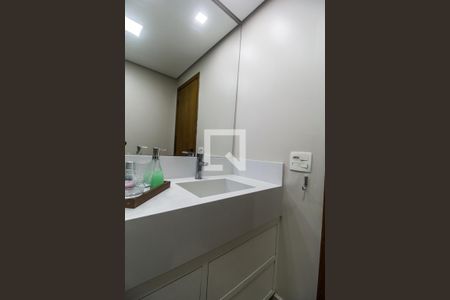 Apartamento à venda com 131m², 3 quartos e 2 vagasBanheiro da Suíte 1