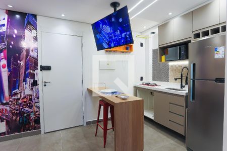 Sala / cozinha de kitnet/studio à venda com 1 quarto, 27m² em Jardim Panorama, São Paulo