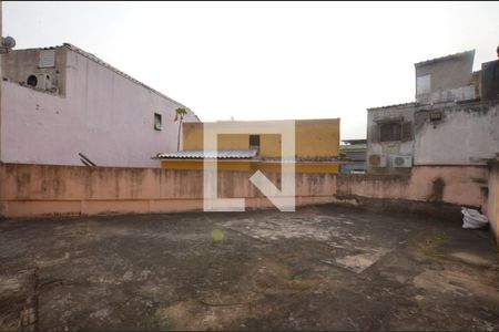 Apartamento para alugar com 200m², 2 quartos e sem vagaQuintal