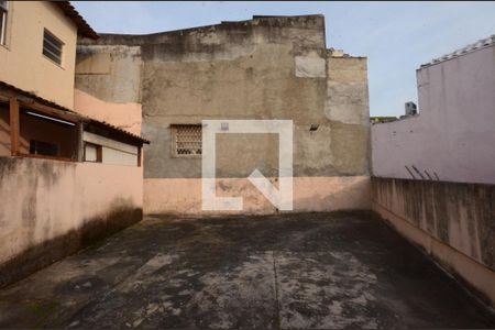 Apartamento para alugar com 200m², 2 quartos e sem vagaQuintal