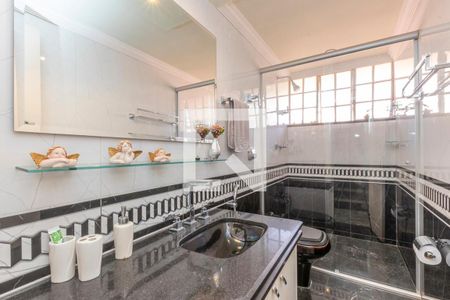 Banheiro de casa à venda com 4 quartos, 501m² em Alto Caiçaras, Belo Horizonte