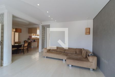 Casa para alugar com 159m², 2 quartos e 3 vagasSala