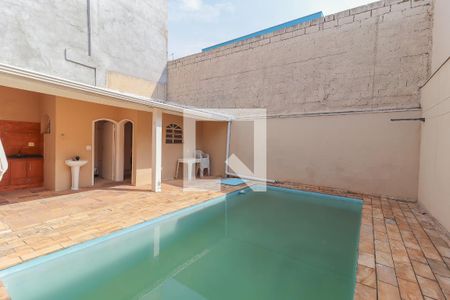 Casa para alugar com 159m², 2 quartos e 3 vagasQuintal